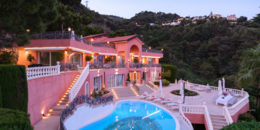 villa nuage at nightt